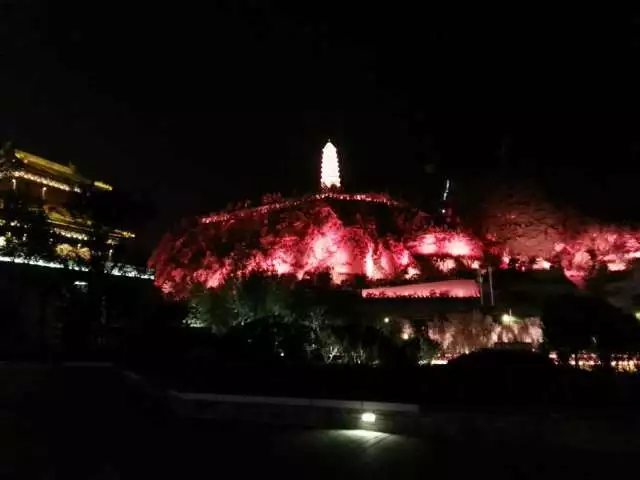 游辩中国四十二 宝塔芳华