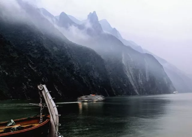 游辩中国四十一 激流勇进